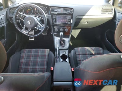 Zdjęcie 8 z 12 samochodu: 2018 VOLKSWAGEN GTI S/SE VIN:3VW447AU4JM292991 - miniatura