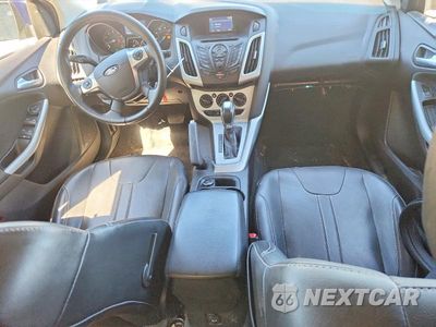 Zdjęcie 8 z 12 samochodu: 2014 FORD FOCUS SE VIN:1FADP3F26EL306977 - miniatura