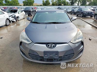 Piąte zdjęcie samochodu w środku: 2014 HYUNDAI VELOSTER BASE VIN:KMHTC6AD7EU194644 - miniatura