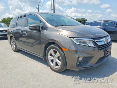Czwarte zdjęcie samochodu z boku: 2020 HONDA ODYSSEY EX VIN:5FNRL6H53LB064203 - miniatura