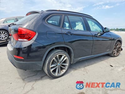 Trzecie zdjęcie samochodu z tyłu: 2014 BMW X1 SDRIVE28I VIN:WBAVM1C58EVW53383 - miniatura