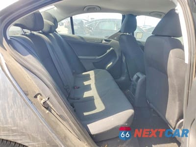 Zdjęcie 10 z 12 samochodu: 2014 VOLKSWAGEN JETTA BASE VIN:3VW2K7AJ1EM208537 - miniatura