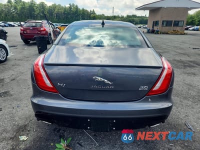 Zdjęcie 6 z 12 samochodu: 2016 JAGUAR XJ VIN:SAJWJ1CD6G8V93484 - miniatura