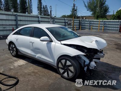 Czwarte zdjęcie samochodu z boku: 2025 HYUNDAI IONIQ 6 SE VIN:KMHM24AAXSA104675 - miniatura