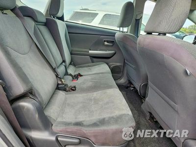 Zdjęcie 10 z 12 samochodu: 2012 TOYOTA PRIUS V THREE VIN:JTDZN3EU2C3019769 - miniatura