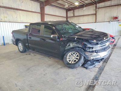 Czwarte zdjęcie samochodu z boku: 2020 CHEVROLET SILVERADO K1500 LT VIN:3GCUYDED5LG329404 - miniatura