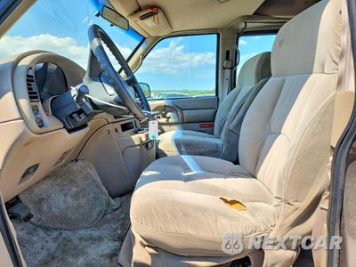 Zdjęcie 7 z 13 samochodu: 2000 CHEVROLET ASTRO VIN:1GBDM19W6YB191477 - miniatura