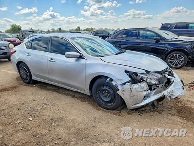 Czwarte zdjęcie samochodu z boku: 2016 NISSAN ALTIMA 2.5 S VIN:1N4AL3AP2GC162669 - miniatura