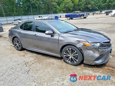 Czwarte zdjęcie samochodu z boku: 2018 TOYOTA CAMRY SE VIN:4T1B11HK7JU138187 - miniatura