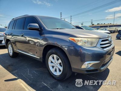 Czwarte zdjęcie samochodu z boku: 2012 TOYOTA HIGHLANDER SE VIN:5TDZA3EH0CS024014 - miniatura