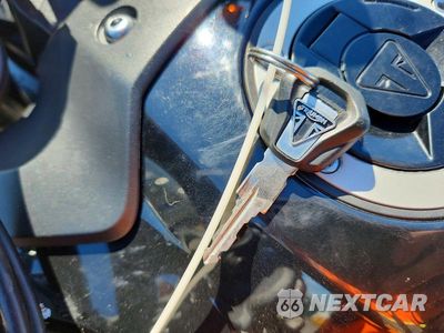 Zdjęcie 8 z 9 samochodu: 2020 TRIUMPH MOTORCYCLE TIGER 900 GT VIN:SMTE62DF8LTAB0163 - miniatura
