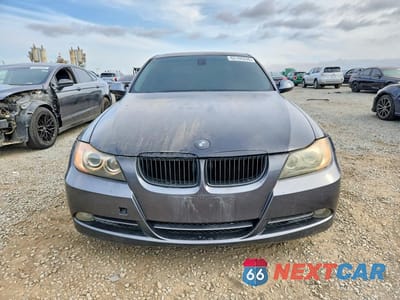 Piąte zdjęcie samochodu w środku: 2006 BMW 330 I VIN:WBAVB33586KR74098 - miniatura