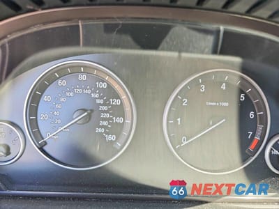 Zdjęcie 9 z 12 samochodu: 2011 BMW 528 I VIN:WBAFR1C59BDS36832 - miniatura