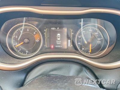 Zdjęcie 9 z 14 samochodu: 2018 JEEP CHEROKEE LATITUDE VIN:1C4PJMCB3JD555230 - miniatura