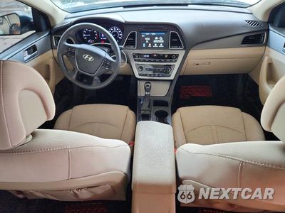 Zdjęcie 8 z 12 samochodu: 2017 HYUNDAI SONATA SE, ECO VIN:5NPE24AF0HH483451 - miniatura