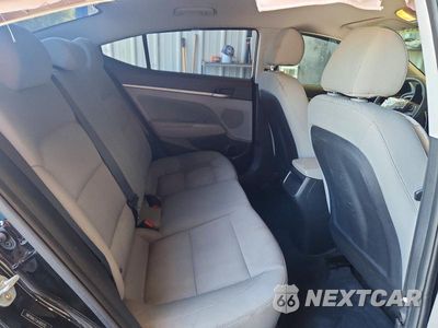 Zdjęcie 10 z 13 samochodu: 2018 HYUNDAI ELANTRA SEL VIN:5NPD84LF1JH365132 - miniatura