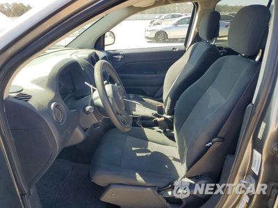 Zdjęcie 7 z 13 samochodu: 2014 JEEP COMPASS SPORT VIN:1C4NJCBA1ED552052 - miniatura