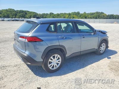 Trzecie zdjęcie samochodu z tyłu: 2024 TOYOTA COROLLA CROSS L VIN:7MUAAAAG7RV104889 - miniatura