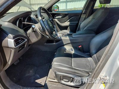 Zdjęcie 7 z 12 samochodu: 2018 JAGUAR F-PACE PREMIUM VIN:SADCJ2FX0JA244418 - miniatura