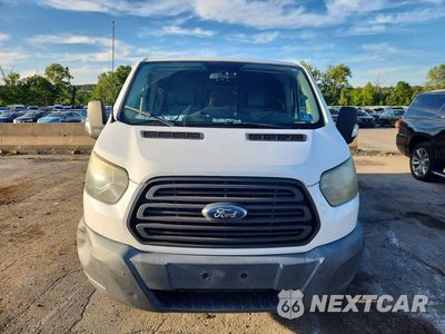Piąte zdjęcie samochodu w środku: 2016 FORD TRANSIT T-150 VIN:1FTYE1YM5GKB32400 - miniatura