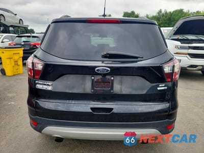 Zdjęcie 6 z 13 samochodu: 2018 FORD ESCAPE SE VIN:1FMCU9GD2JUC38341 - miniatura