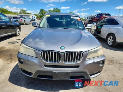 Piąte zdjęcie samochodu w środku: 2011 BMW X3 XDRIVE35I VIN:5UXWX7C52BLT78875 - miniatura