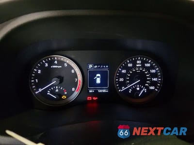 Zdjęcie 9 z 13 samochodu: 2017 HYUNDAI TUCSON LIMITED VIN:KM8J33A2XHU389033 - miniatura