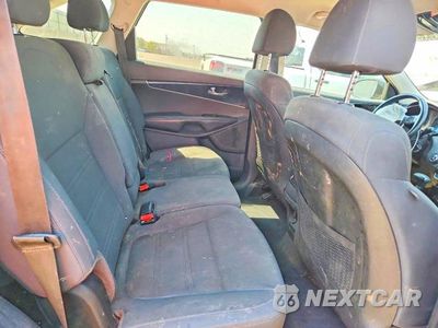 Zdjęcie 11 z 13 samochodu: 2019 KIA SORENTO LX VIN:5XYPG4A35KG452341 - miniatura