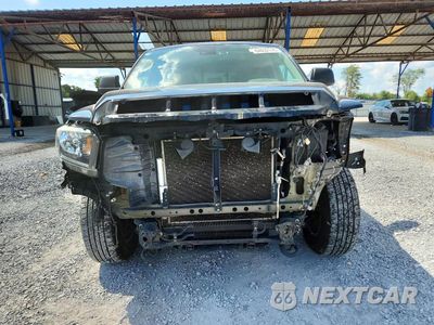Piąte zdjęcie samochodu w środku: 2021 TOYOTA TUNDRA SR5 VIN:5TFCY5F10MX027747 - miniatura