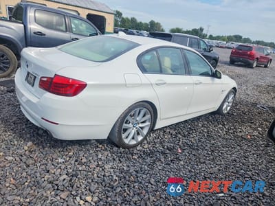 Trzecie zdjęcie samochodu z tyłu: 2011 BMW 535 XI VIN:WBAFU7C55BC879363 - miniatura