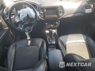 Zdjęcie 8 z 13 samochodu: 2019 JEEP COMPASS LATITUDE VIN:3C4NJCBB7KT613385 - miniatura