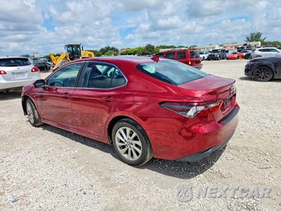 Drugie zdjęcie samochodu z przodu: 2022 TOYOTA CAMRY LE VIN:4T1C11AK2NU642246 - miniatura
