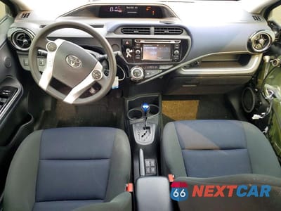 Zdjęcie 8 z 13 samochodu: 2017 TOYOTA PRIUS C TWO VIN:JTDKDTB32H1597552 - miniatura