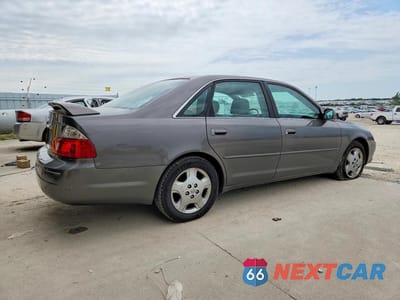 Trzecie zdjęcie samochodu z tyłu: 2003 TOYOTA AVALON XLS VIN:4T1BF28B23U330515 - miniatura