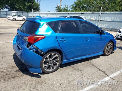 Trzecie zdjęcie samochodu z tyłu: 2018 TOYOTA COROLLA IM BASE VIN:JTNKARJE8JJ565995 - miniatura