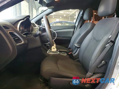 Zdjęcie 7 z 12 samochodu: 2013 DODGE AVENGER SE VIN:1C3CDZAB4DN710053 - miniatura
