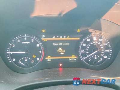 Zdjęcie 9 z 12 samochodu: 2018 GENESIS G80 3.8 VIN:KMHGN4JE4JU257122 - miniatura