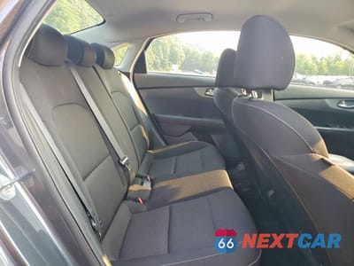Zdjęcie 10 z 12 samochodu: 2021 KIA FORTE LXS VIN:3KPF24AD9ME305930 - miniatura