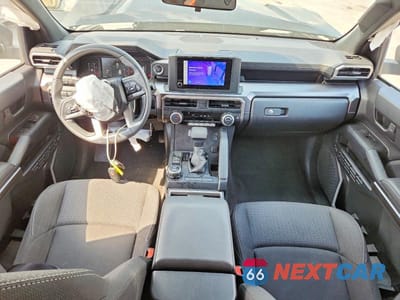 Zdjęcie 8 z 12 samochodu: 2025 TOYOTA 4RUNNER SR5 VIN:JTEVA5BR7S5007640 - miniatura