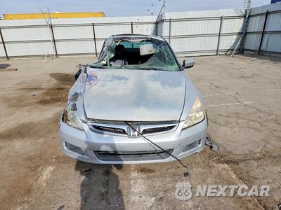 Piąte zdjęcie samochodu w środku: 2006 HONDA ACCORD EX VIN:JHMCM568X6C008835 - miniatura