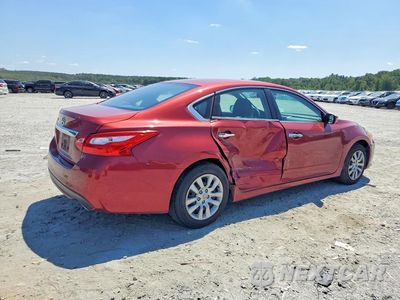 Trzecie zdjęcie samochodu z tyłu: 2016 NISSAN ALTIMA 2.5 S VIN:1N4AL3AP8GC262453 - miniatura