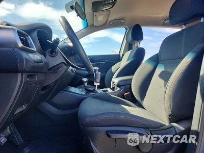 Zdjęcie 7 z 13 samochodu: 2020 KIA SORENTO LX VIN:5XYPGDA3XLG631184 - miniatura