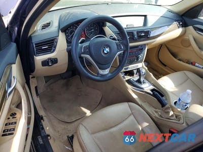 Zdjęcie 8 z 13 samochodu: 2013 BMW X1 SDRIVE28I VIN:WBAVM1C54DVW44453 - miniatura