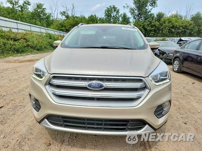 Piąte zdjęcie samochodu w środku: 2017 FORD ESCAPE TITANIUM VIN:1FMCU9JD1HUB78118 - miniatura