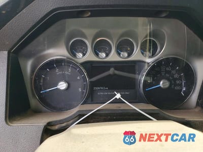 Zdjęcie 9 z 13 samochodu: 2015 FORD F350 SUPER DUTY VIN:1FT8W3BT9FEB74655 - miniatura