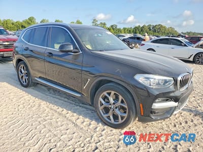 Czwarte zdjęcie samochodu z boku: 2021 BMW X3 SDRIVE30I VIN:5UXTY3C09M9H29118 - miniatura