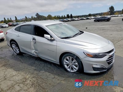 Czwarte zdjęcie samochodu z boku: 2022 CHEVROLET MALIBU LT VIN:1G1ZD5ST4NF153607 - miniatura