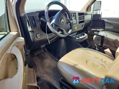 Zdjęcie 8 z 12 samochodu: 2008 CHEVROLET EXPRESS G3500 VIN:1GBJG31K381106082 - miniatura