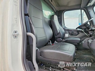 Zdjęcie 11 z 13 samochodu: 2026 FREIGHTLINER BUSINESS CLASS M2 REFRIGERATED BOX TRUCK VIN:1FVACWFC4THWU8080 - miniatura