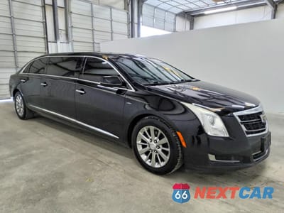 Czwarte zdjęcie samochodu z boku: 2016 CADILLAC XTS LIMOUSINE VIN:2GEXG6U37G9550210 - miniatura